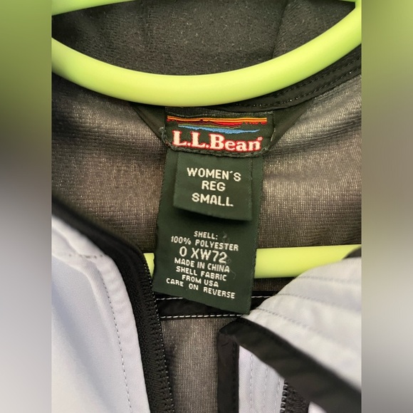 L.L. Bean Light Blue Windstopper Fall Rain Soft shell Jacket, Womens - Picture 5 of 8